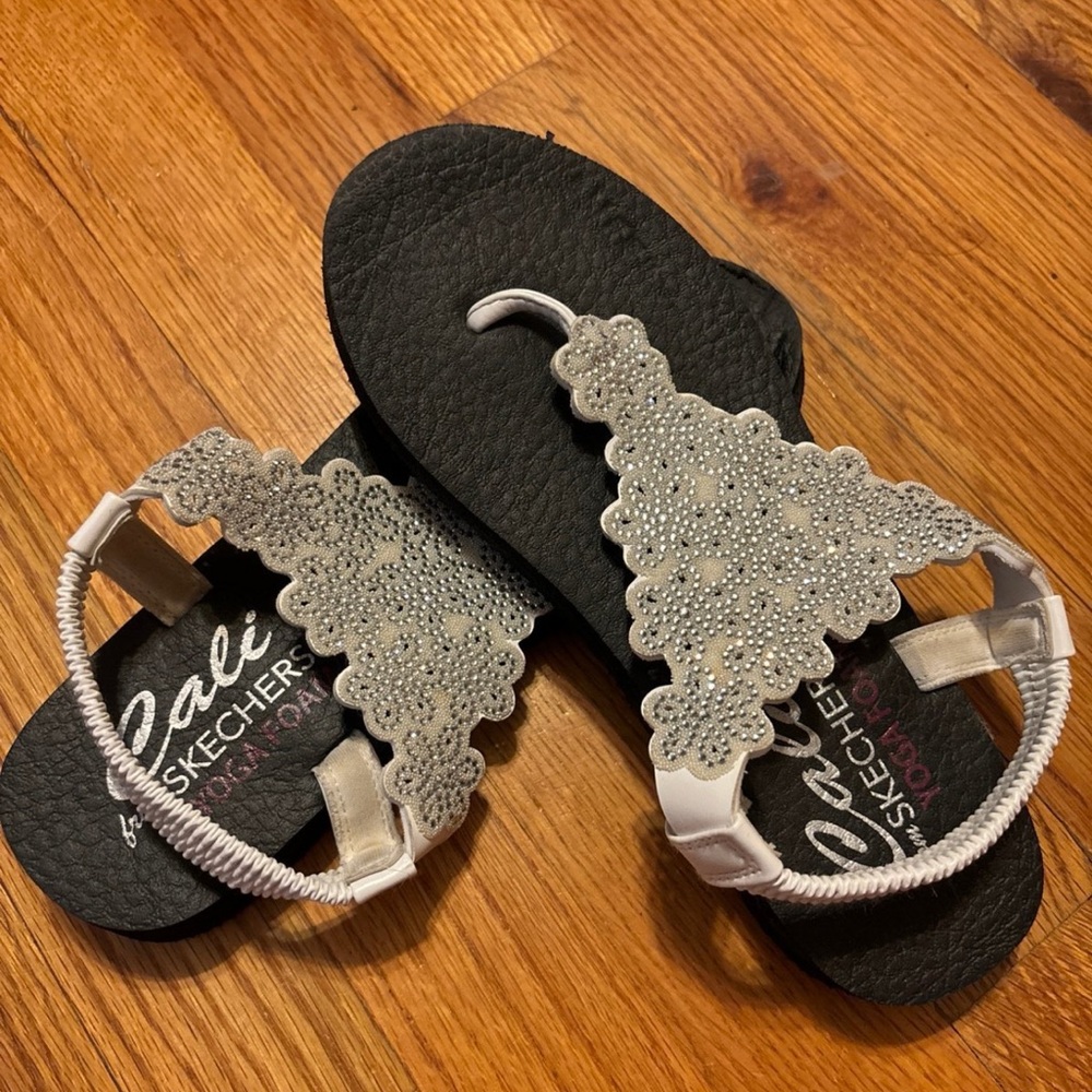Skechers Black and Silver Sandals